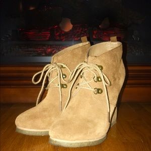 Steve Madden TANNGOO Camel Suede High-heel Booties